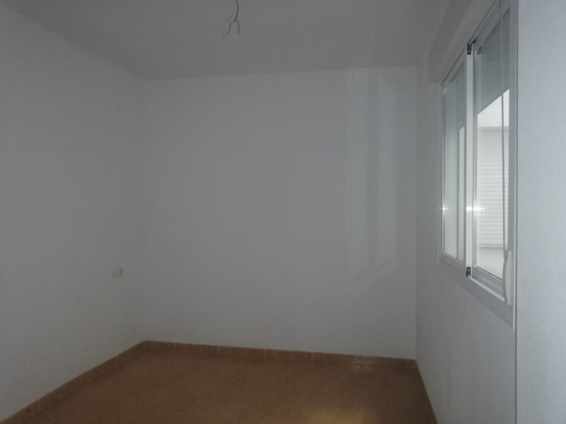 For sale of flat in Almería