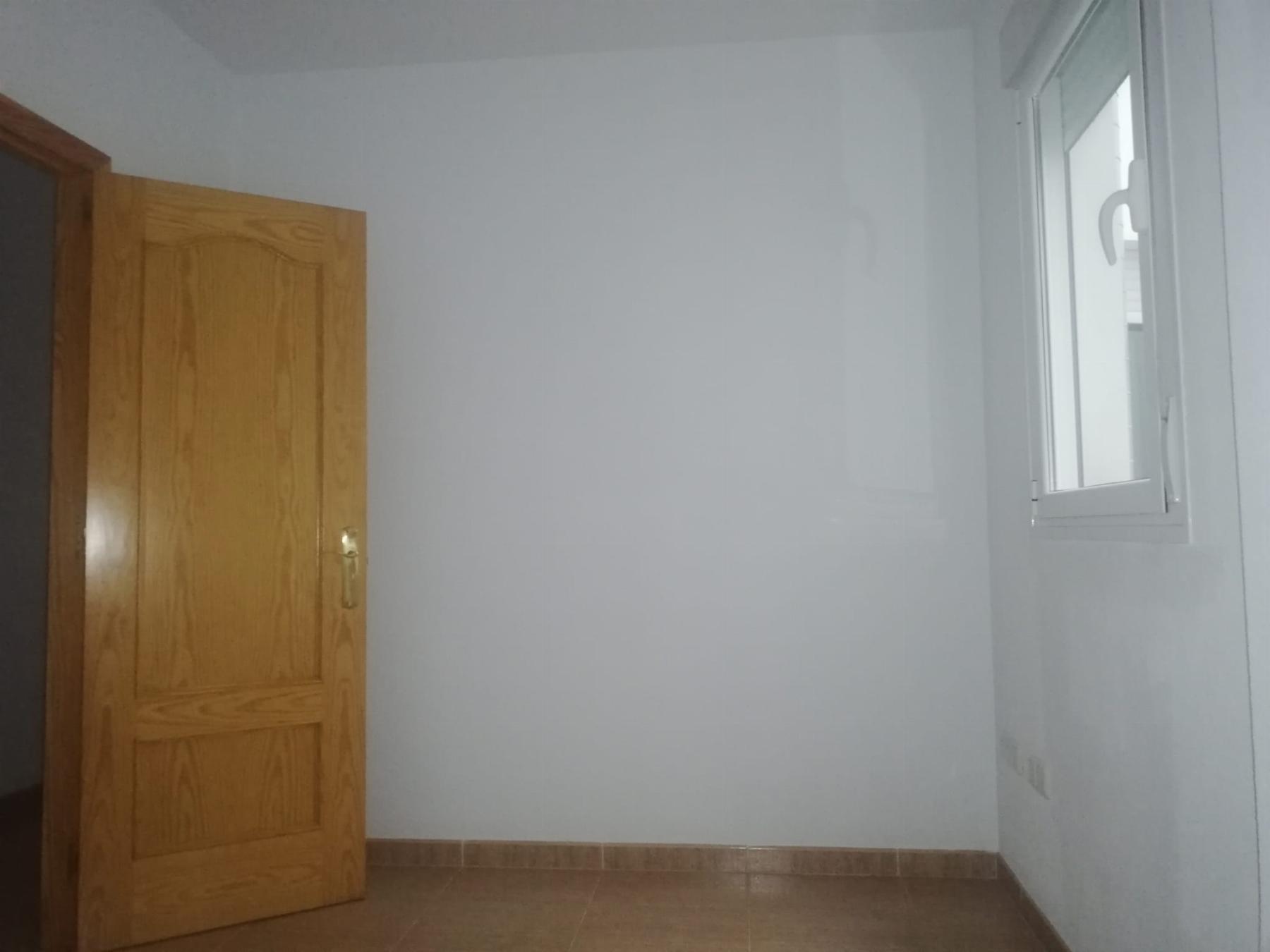 For sale of flat in Almería