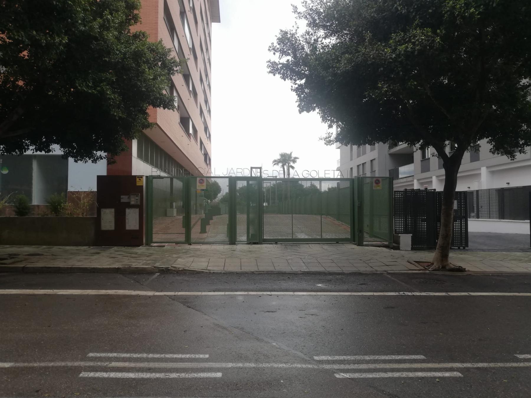 For sale of garage in Almería