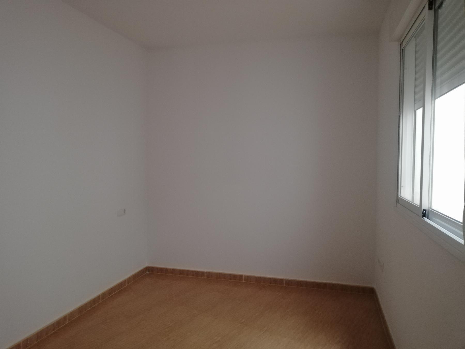 For sale of flat in Almería