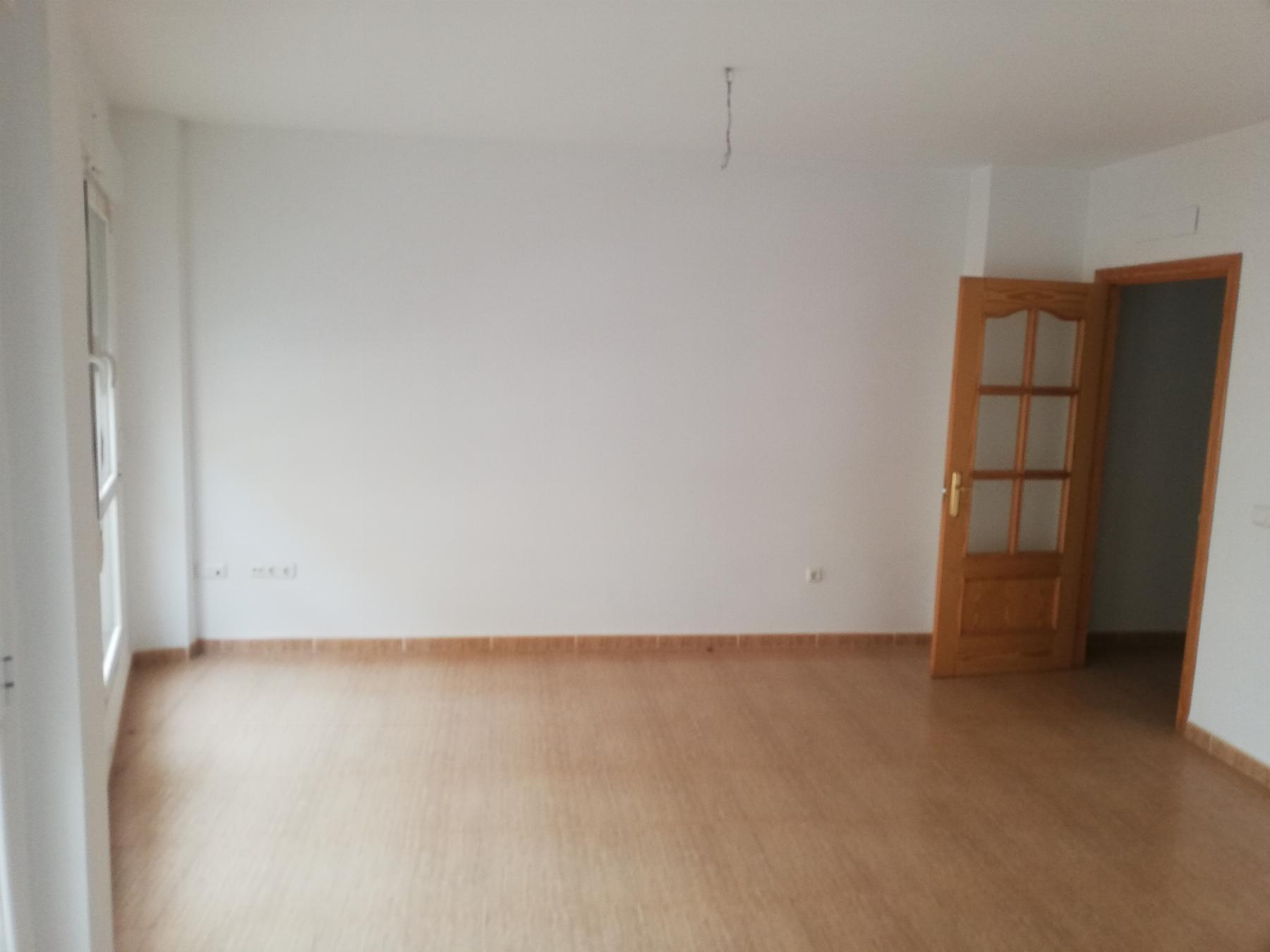 For sale of flat in Almería