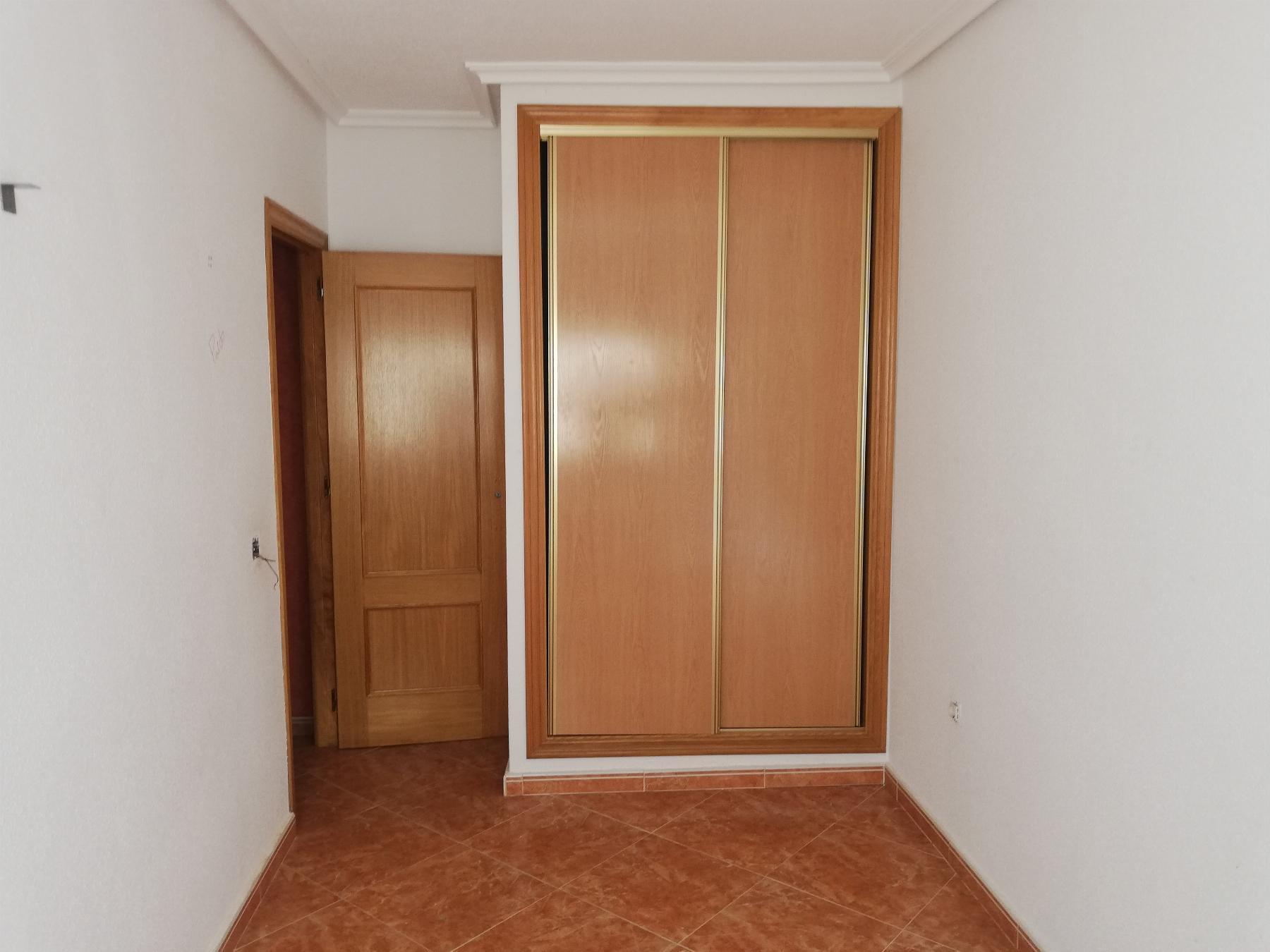 For sale of flat in Alhama de Almería