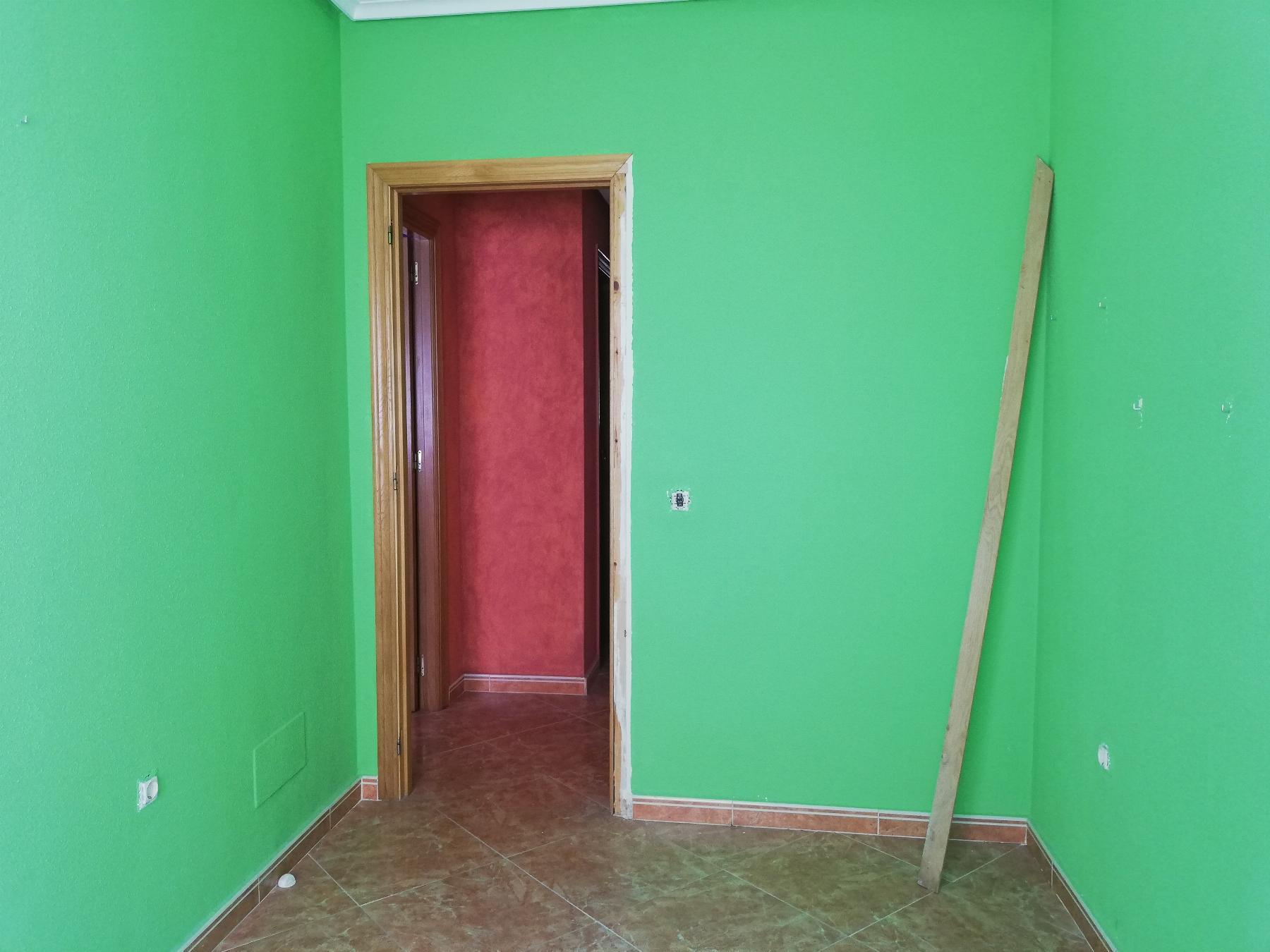 For sale of flat in Alhama de Almería