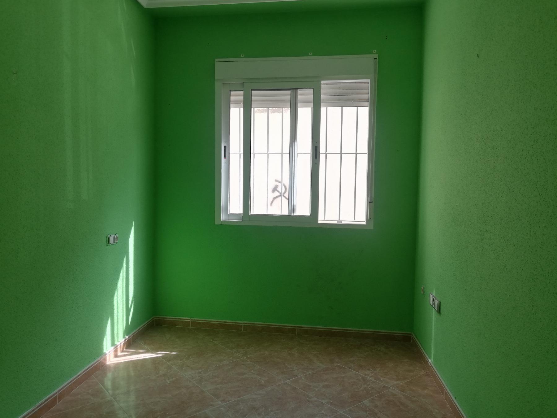 For sale of flat in Alhama de Almería