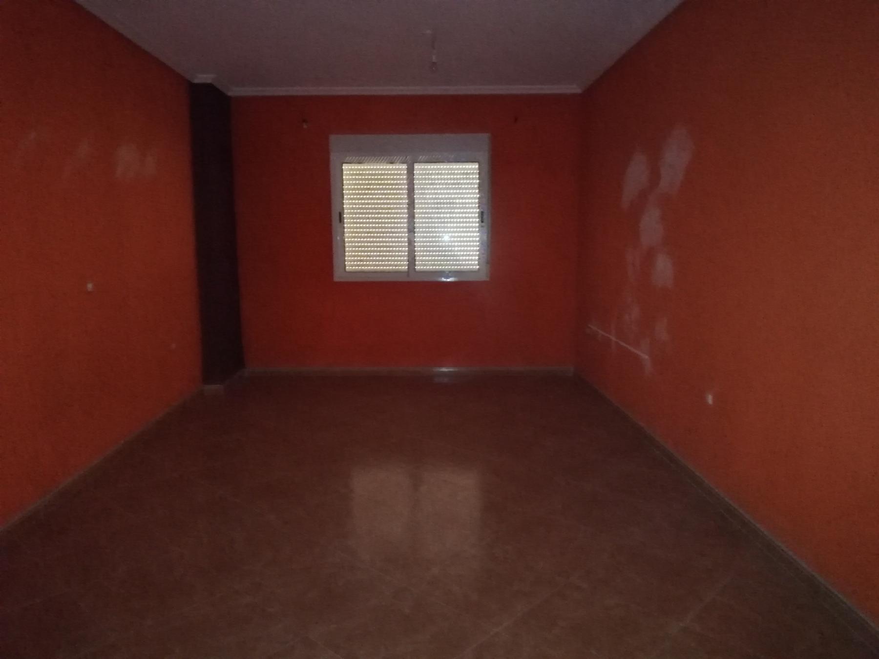 For sale of flat in Alhama de Almería