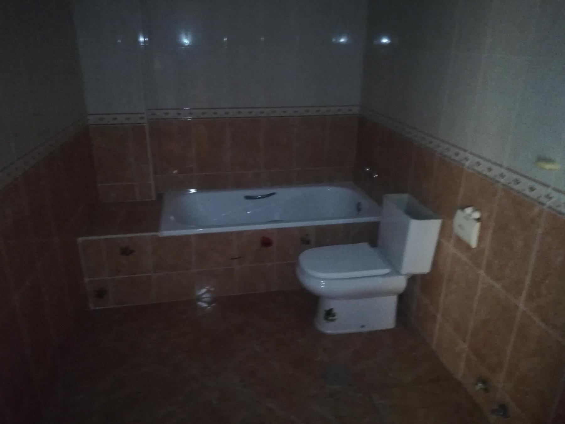 For sale of flat in Alhama de Almería