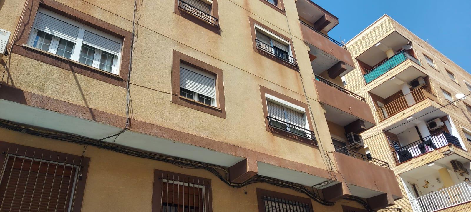 For sale of flat in Almería