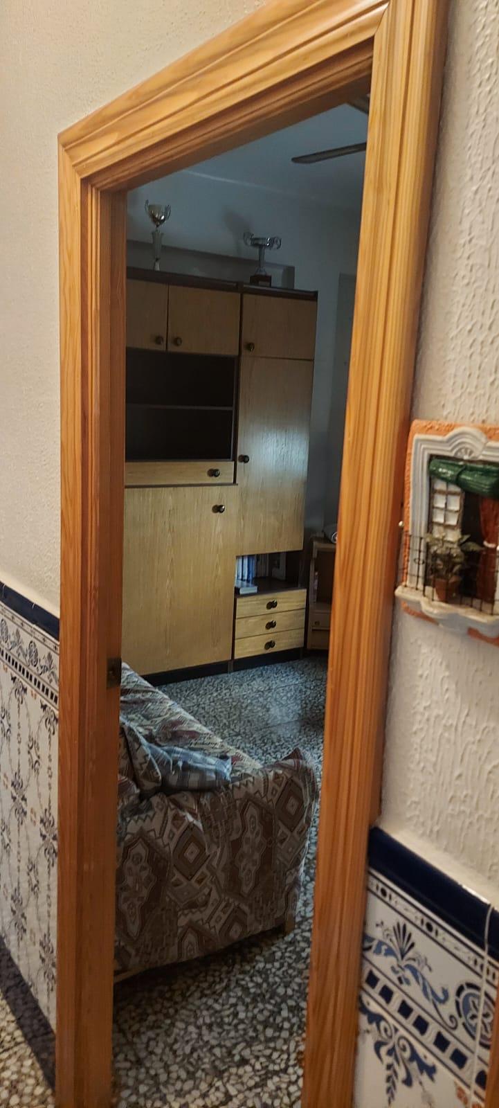 For sale of flat in Almería