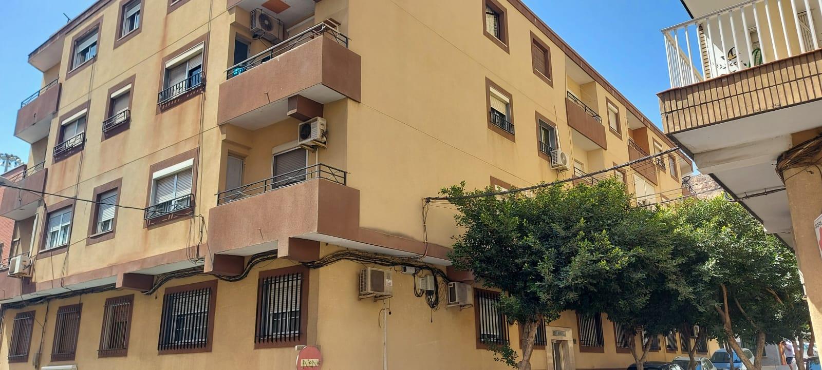 For sale of flat in Almería