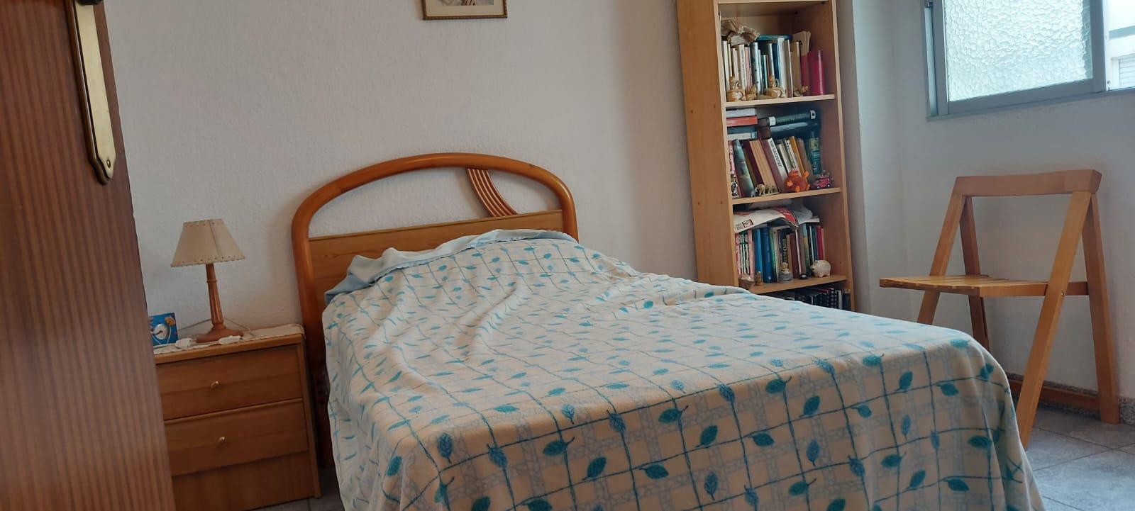 For sale of flat in Almería
