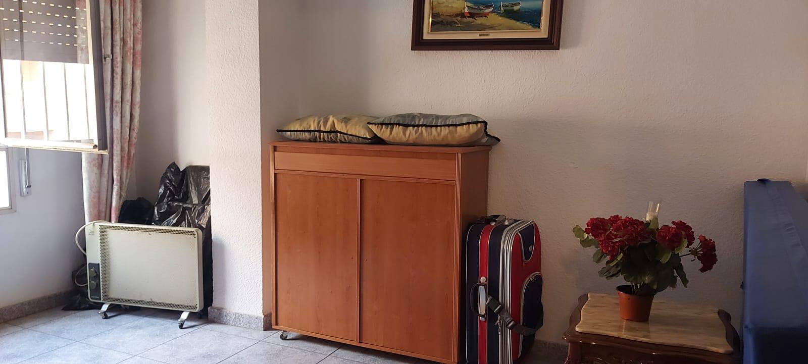 For sale of flat in Almería