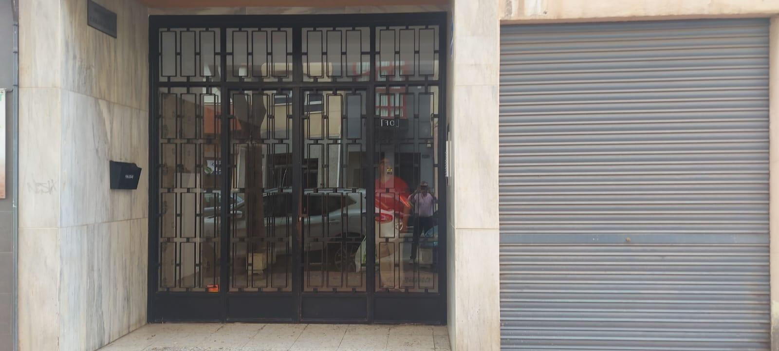 For sale of flat in Almería