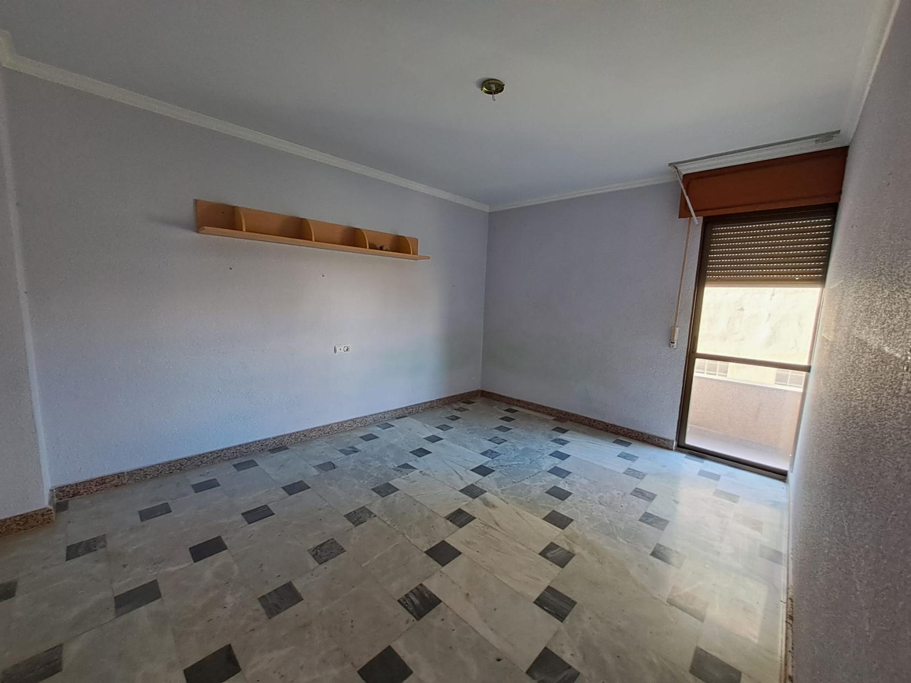 For sale of flat in Benahadux