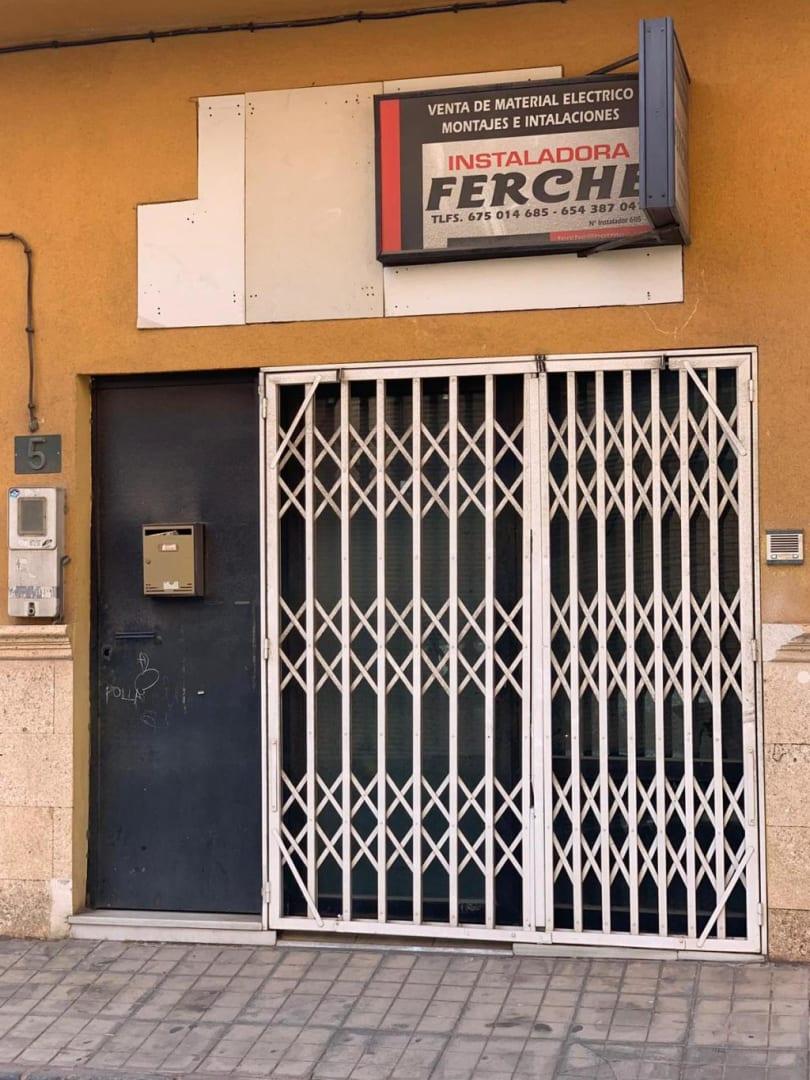 For sale of commercial in Almería