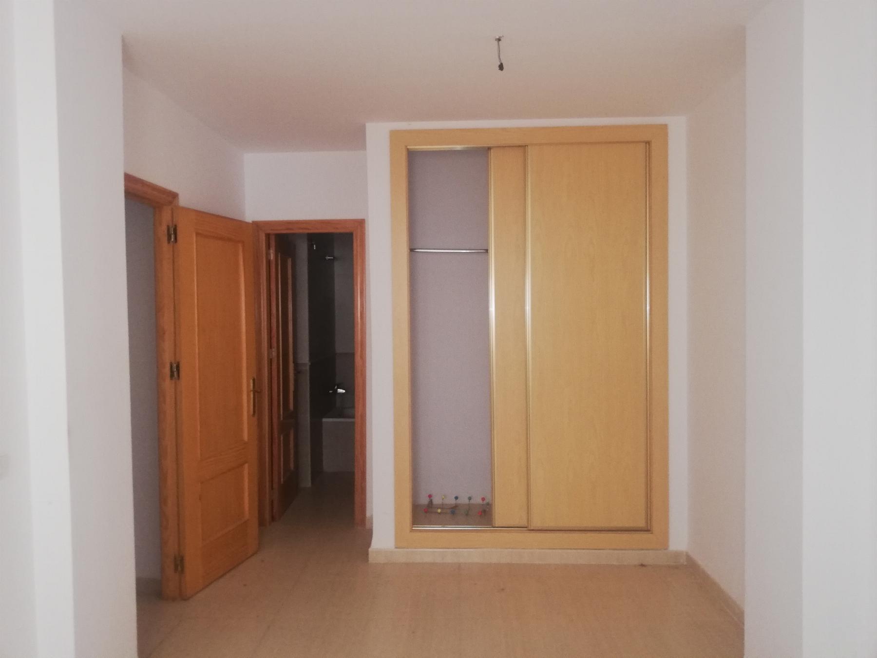 For sale of flat in Gádor