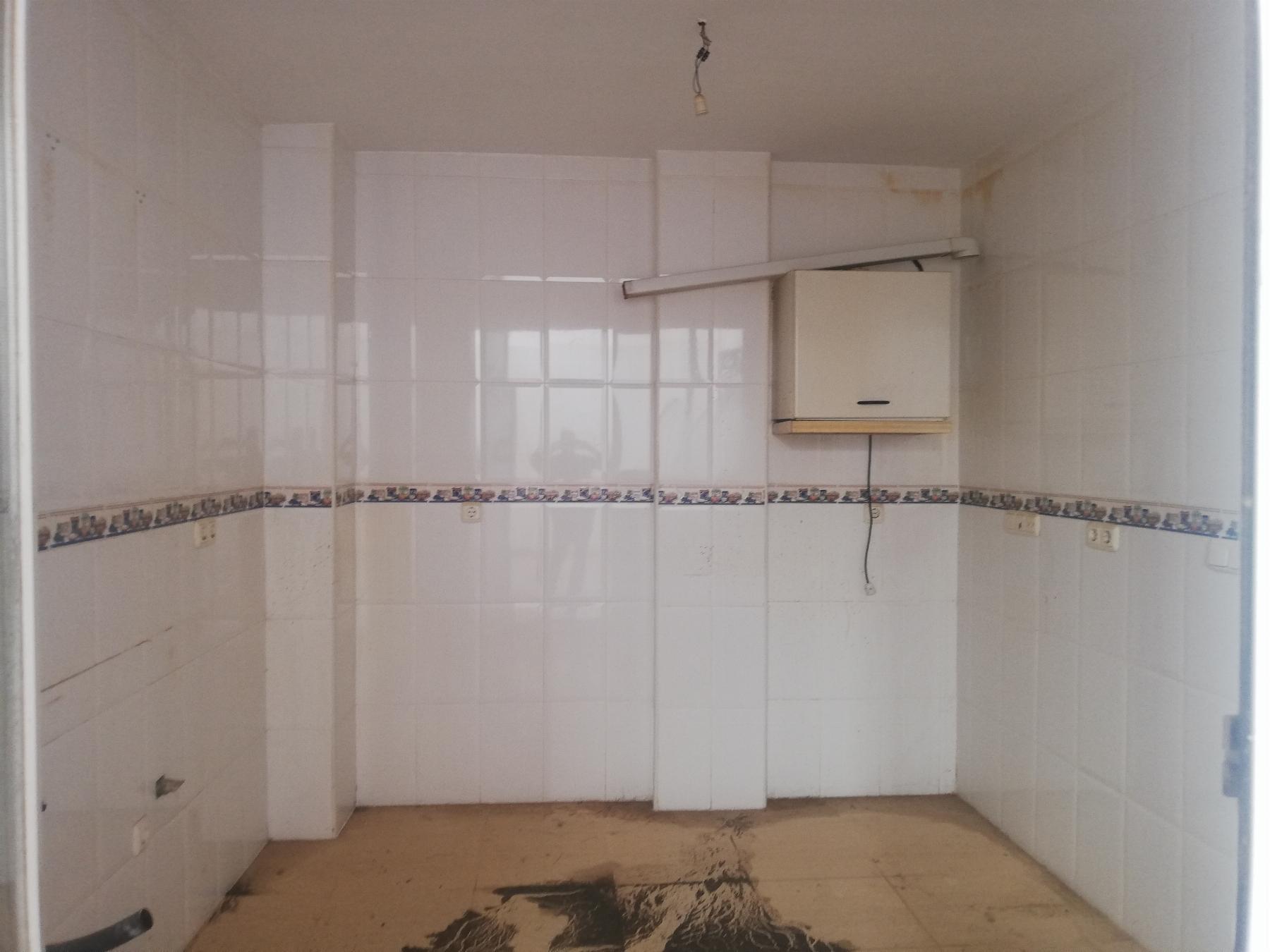 For sale of flat in Gádor