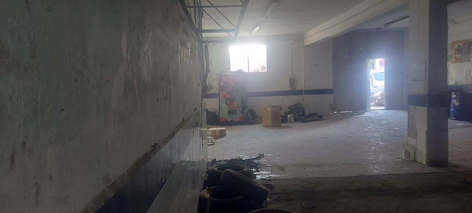 Venta de nave industrial en Huércal de Almería