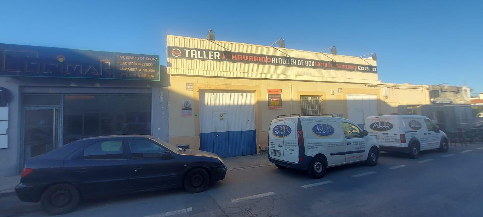 Venta de nave industrial en Huércal de Almería