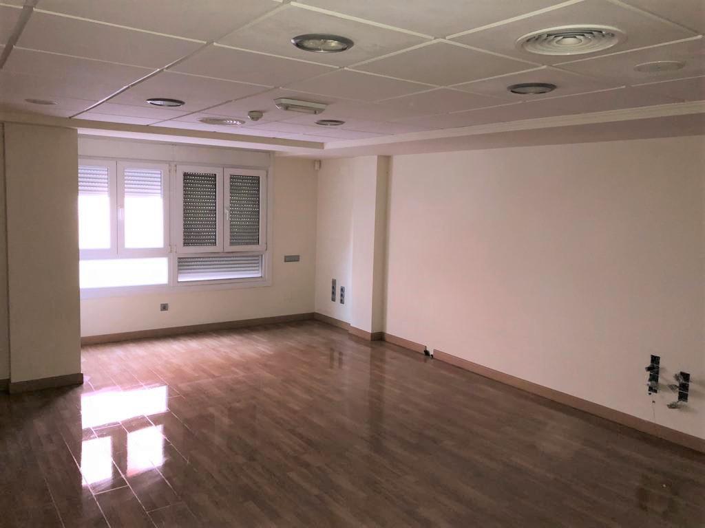 For sale of office in Almería