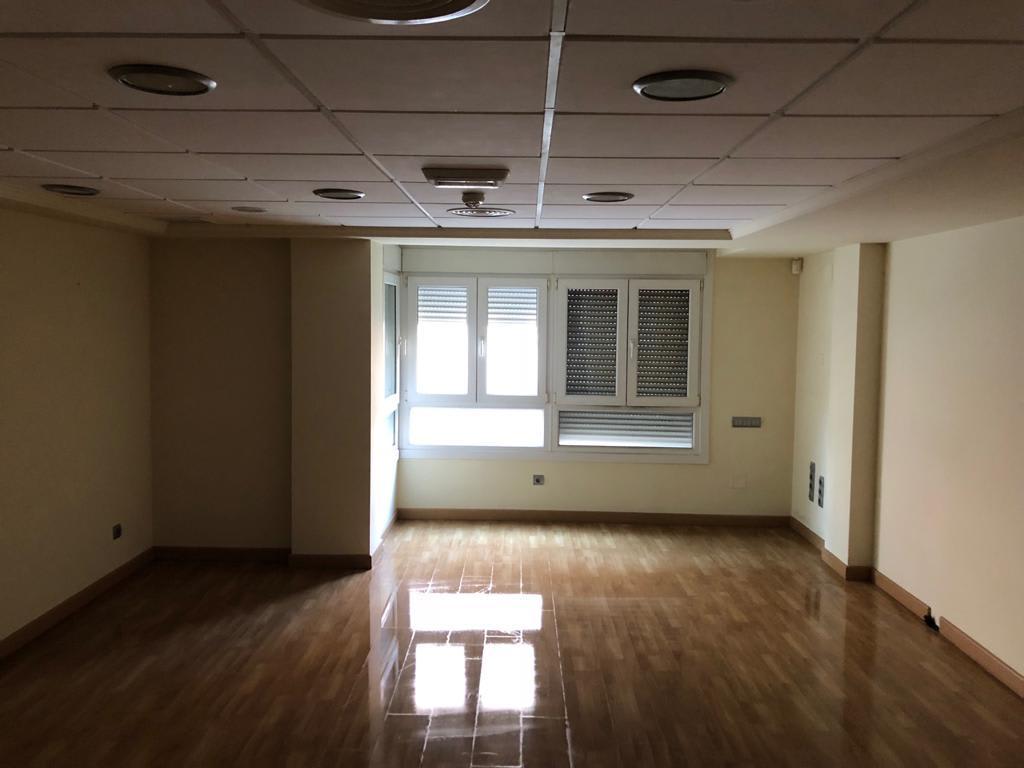 For sale of office in Almería