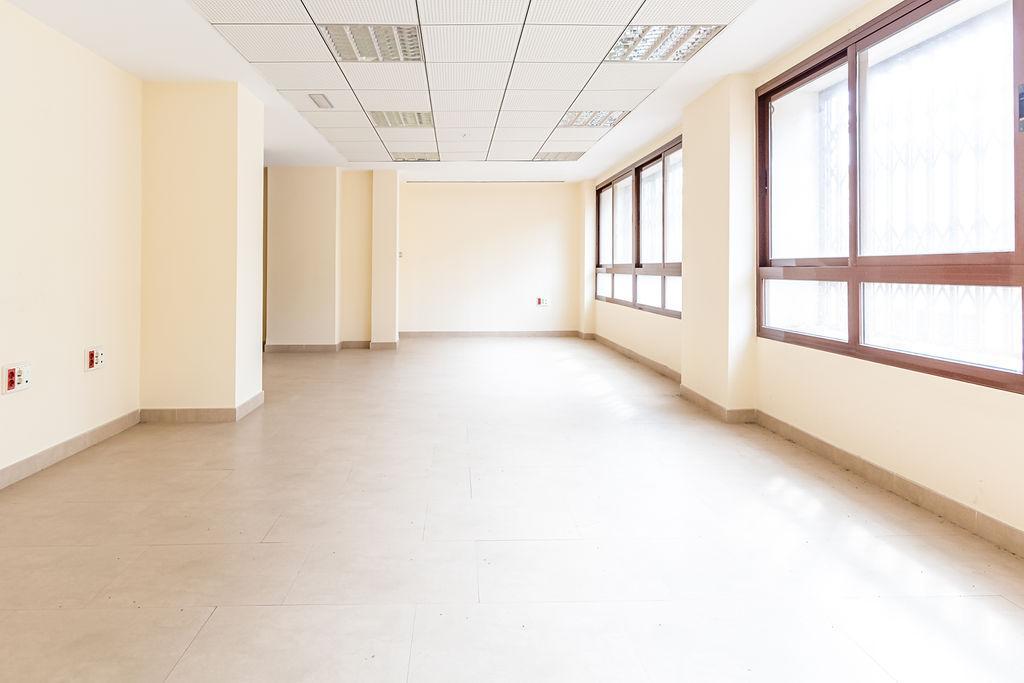 For sale of office in Almería