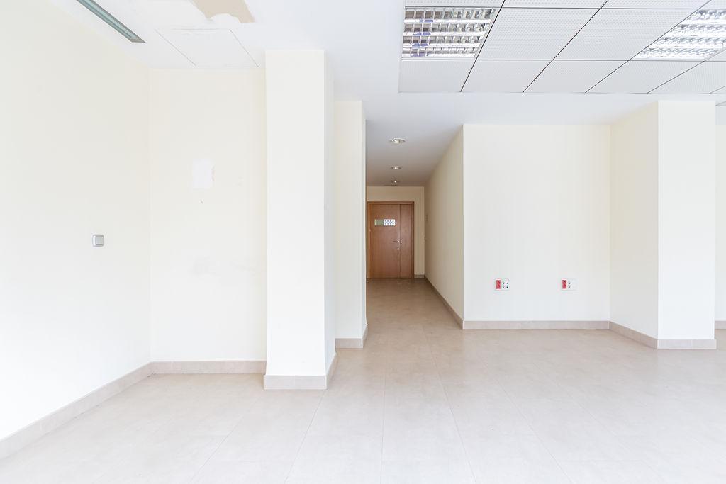 For sale of office in Almería