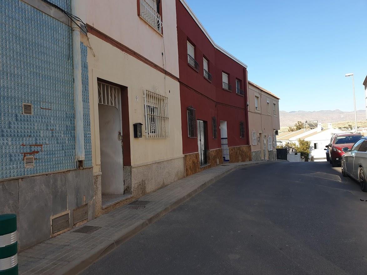 Venta de casa en Huércal de Almería