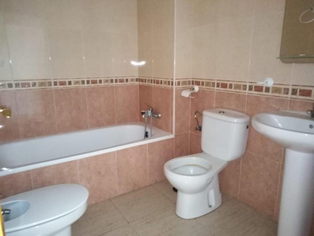 For sale of duplex in Roquetas de Mar