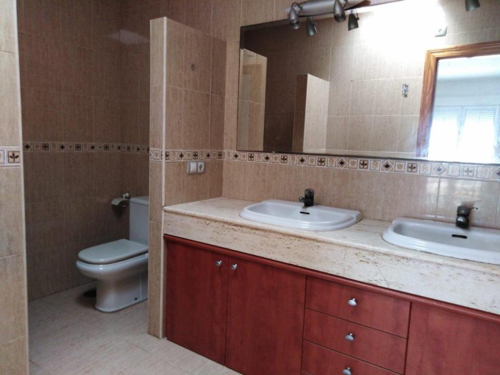For sale of duplex in Roquetas de Mar