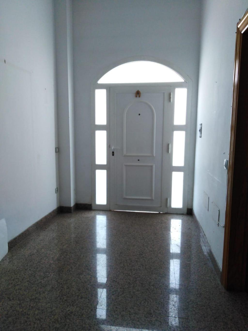 For sale of duplex in Roquetas de Mar