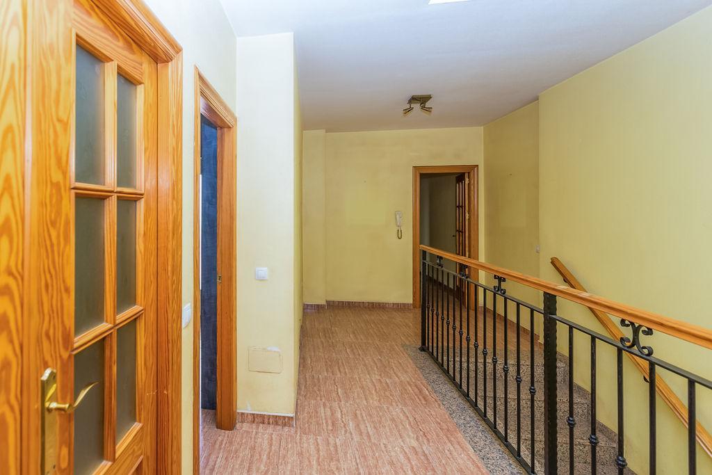 For sale of duplex in Roquetas de Mar