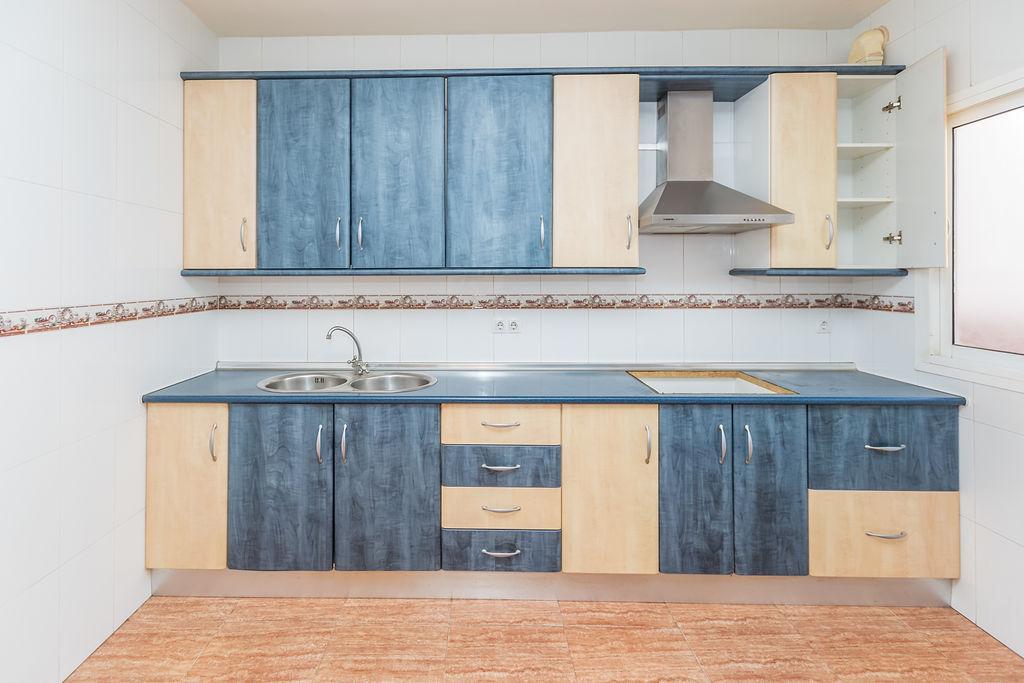 For sale of duplex in Roquetas de Mar