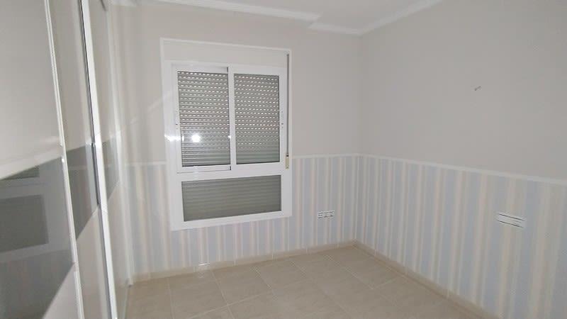 For sale of flat in Roquetas de Mar