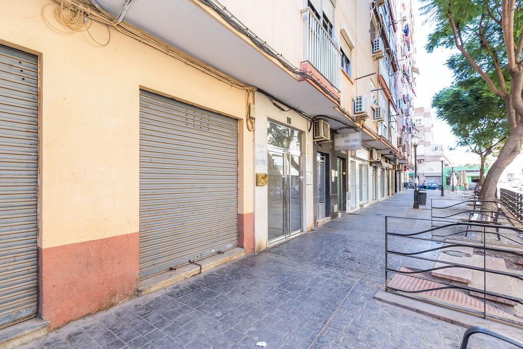 For sale of flat in Almería