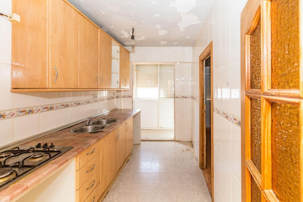 For sale of flat in Almería