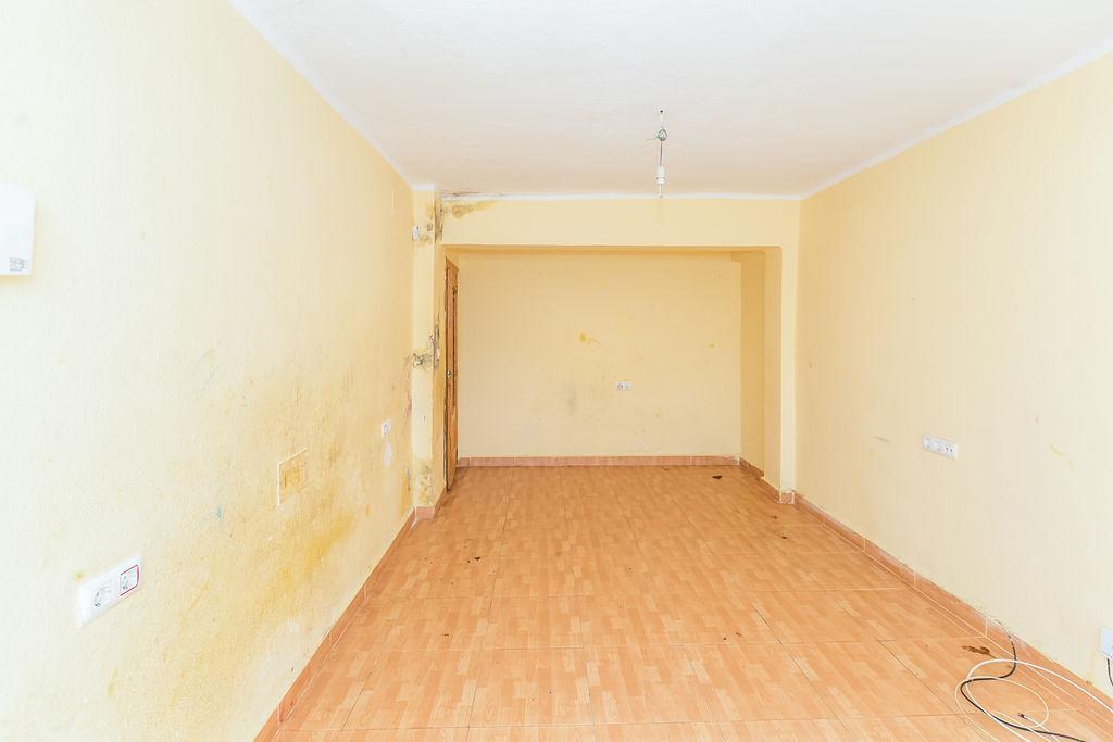 For sale of flat in Almería