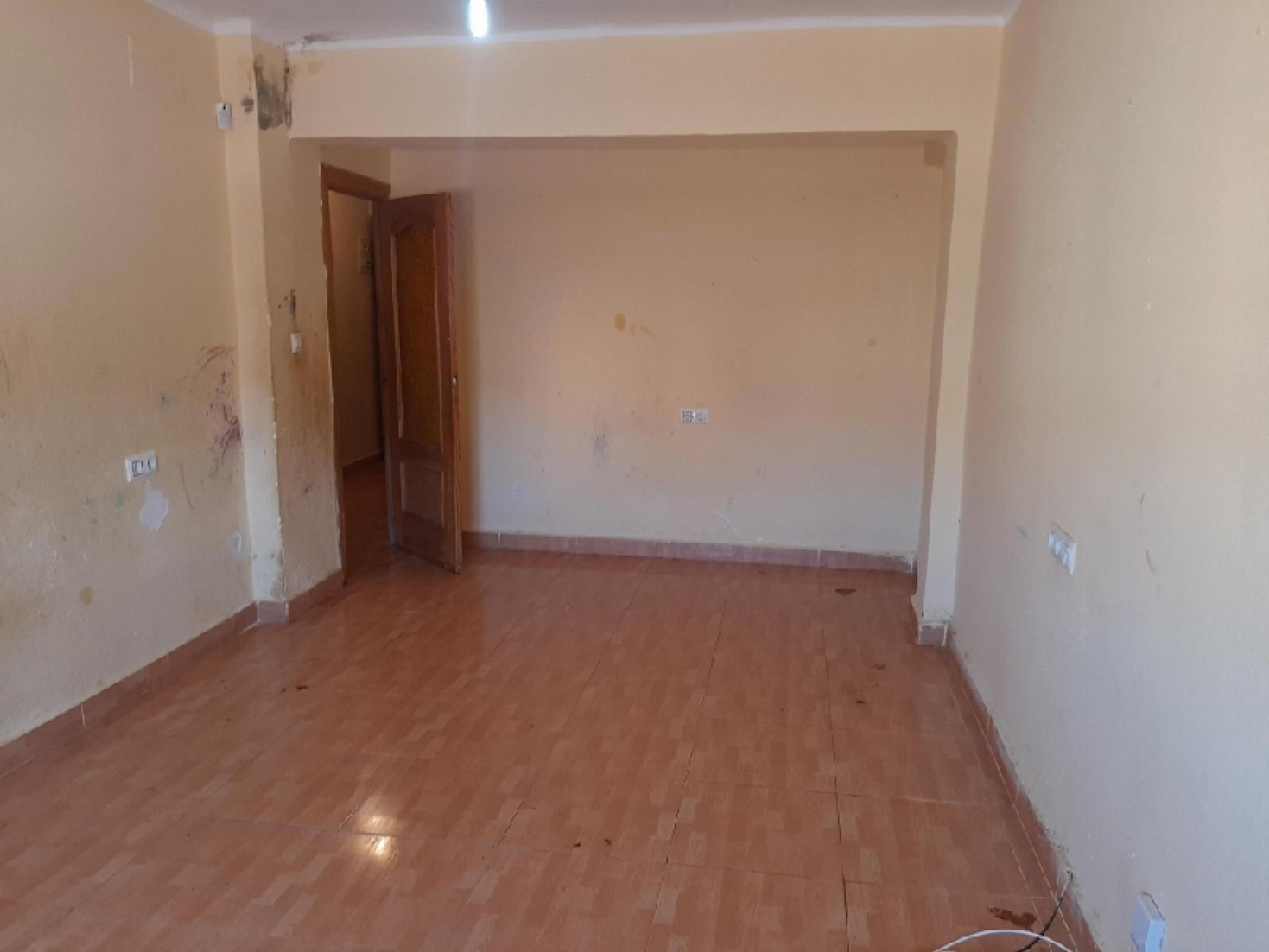 For sale of flat in Almería