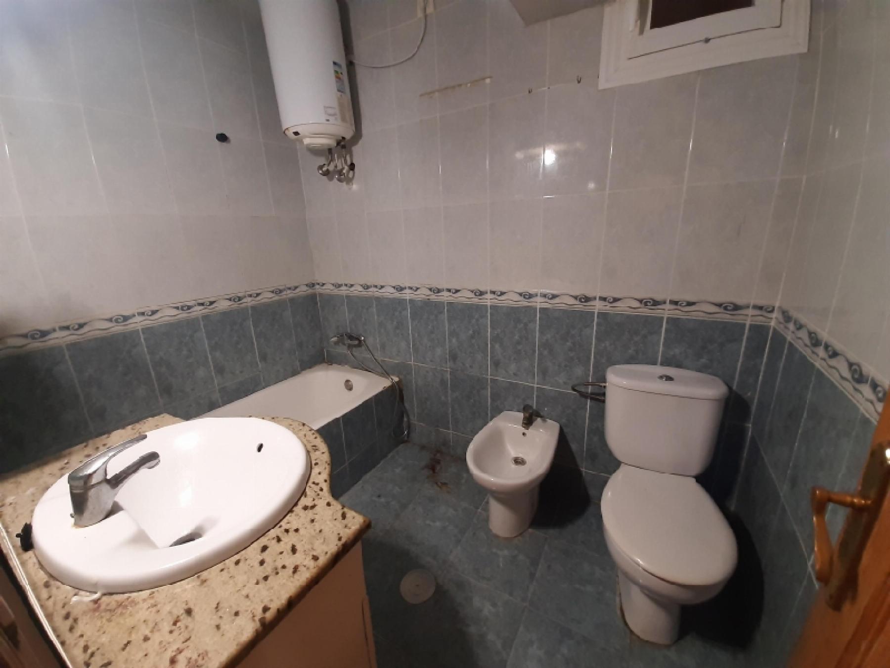 For sale of flat in Almería