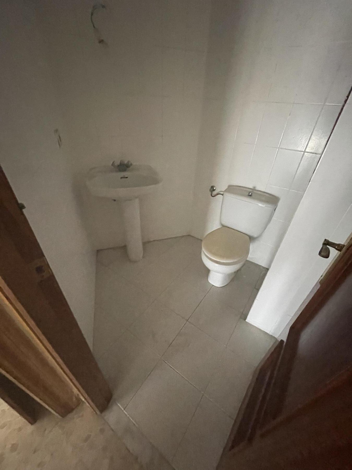 For sale of flat in Almería