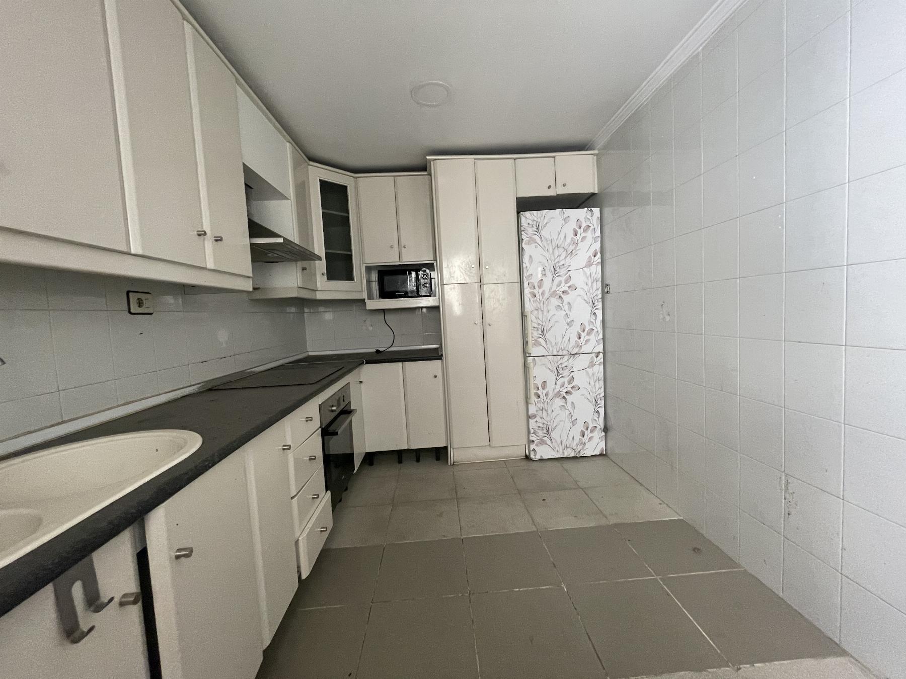 For sale of flat in Almería