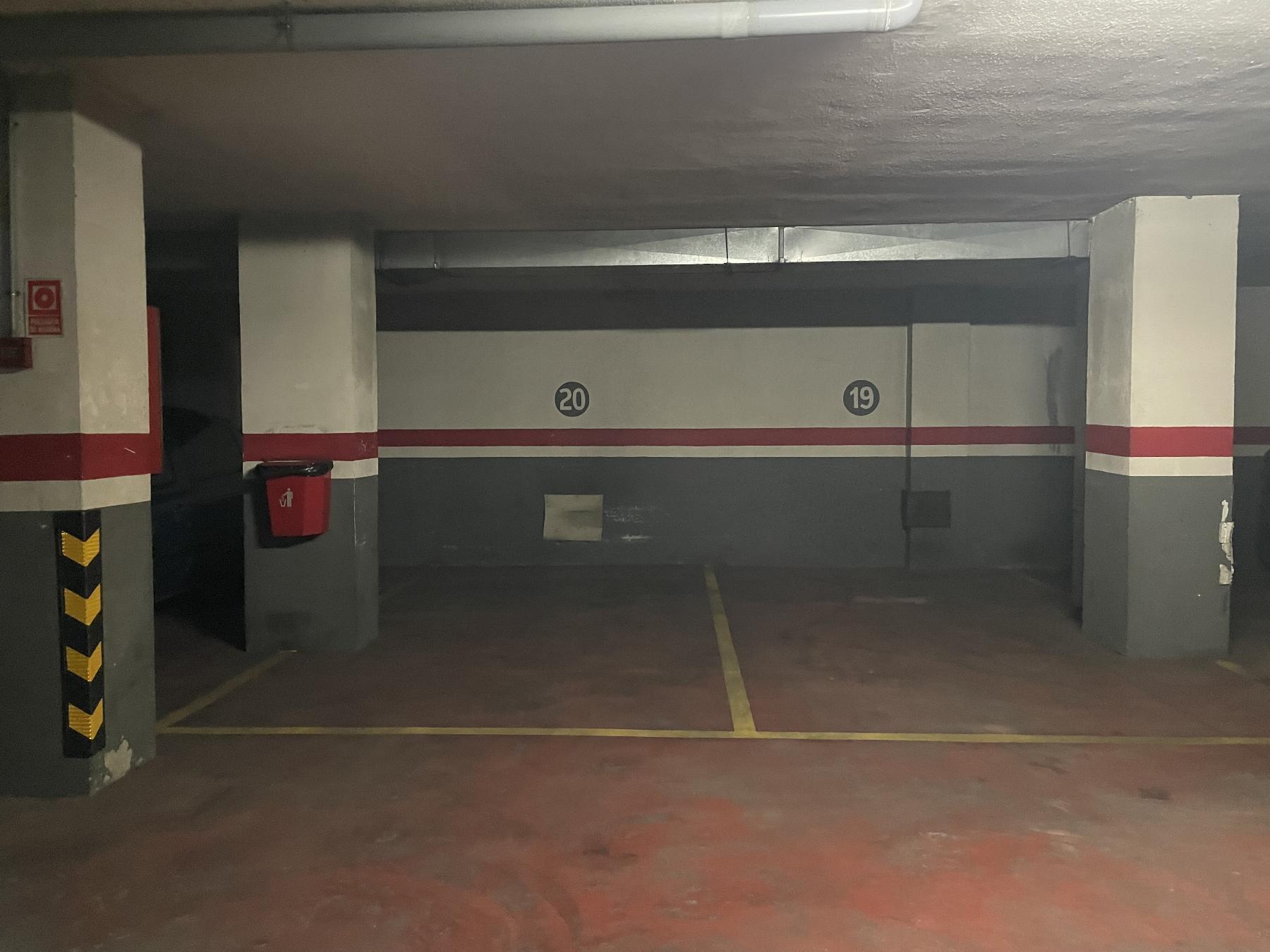 For sale of flat in Almería