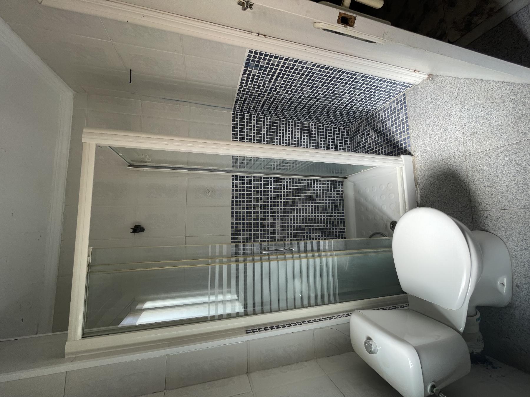 For sale of flat in Almería