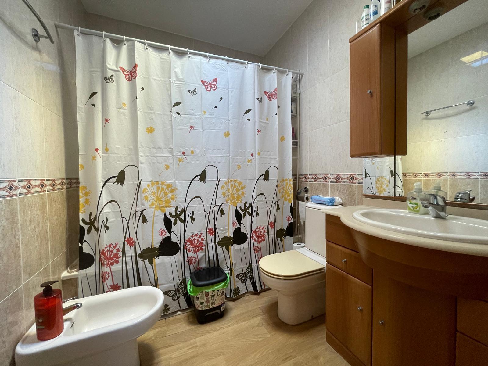 For sale of duplex in El Alquián