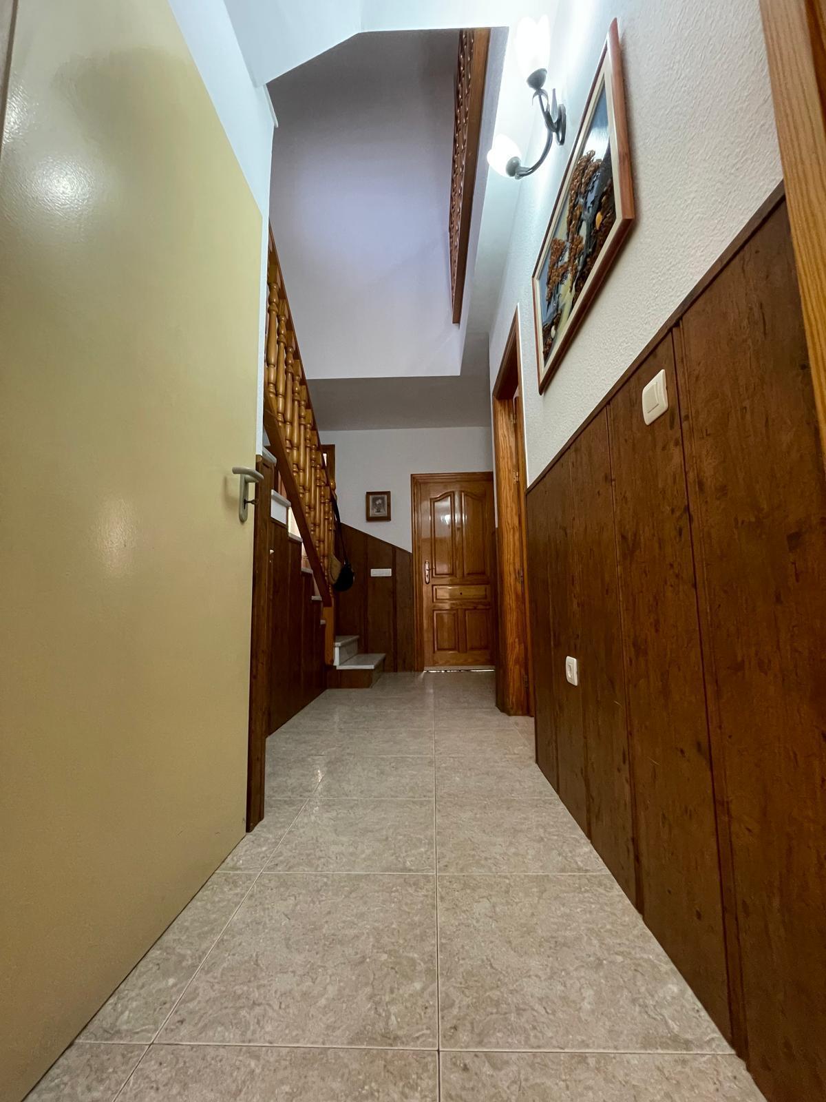 For sale of duplex in El Alquián
