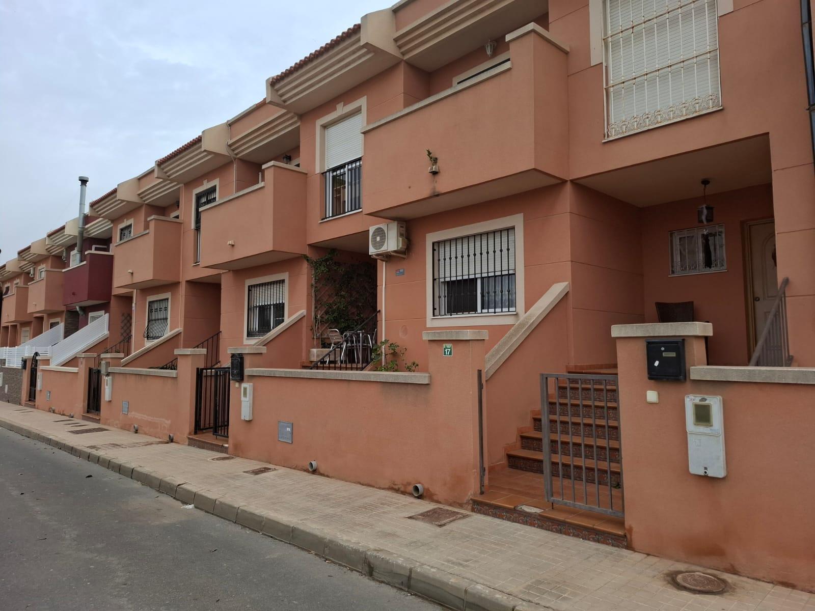 For sale of duplex in Huércal de Almería