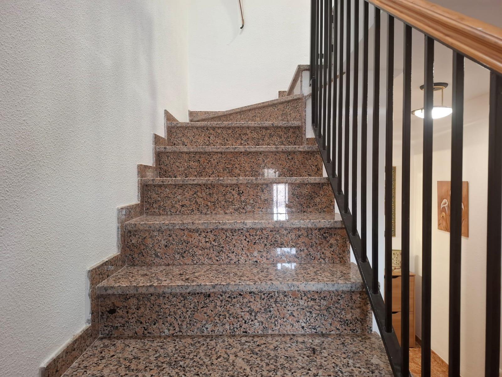 For sale of duplex in Huércal de Almería