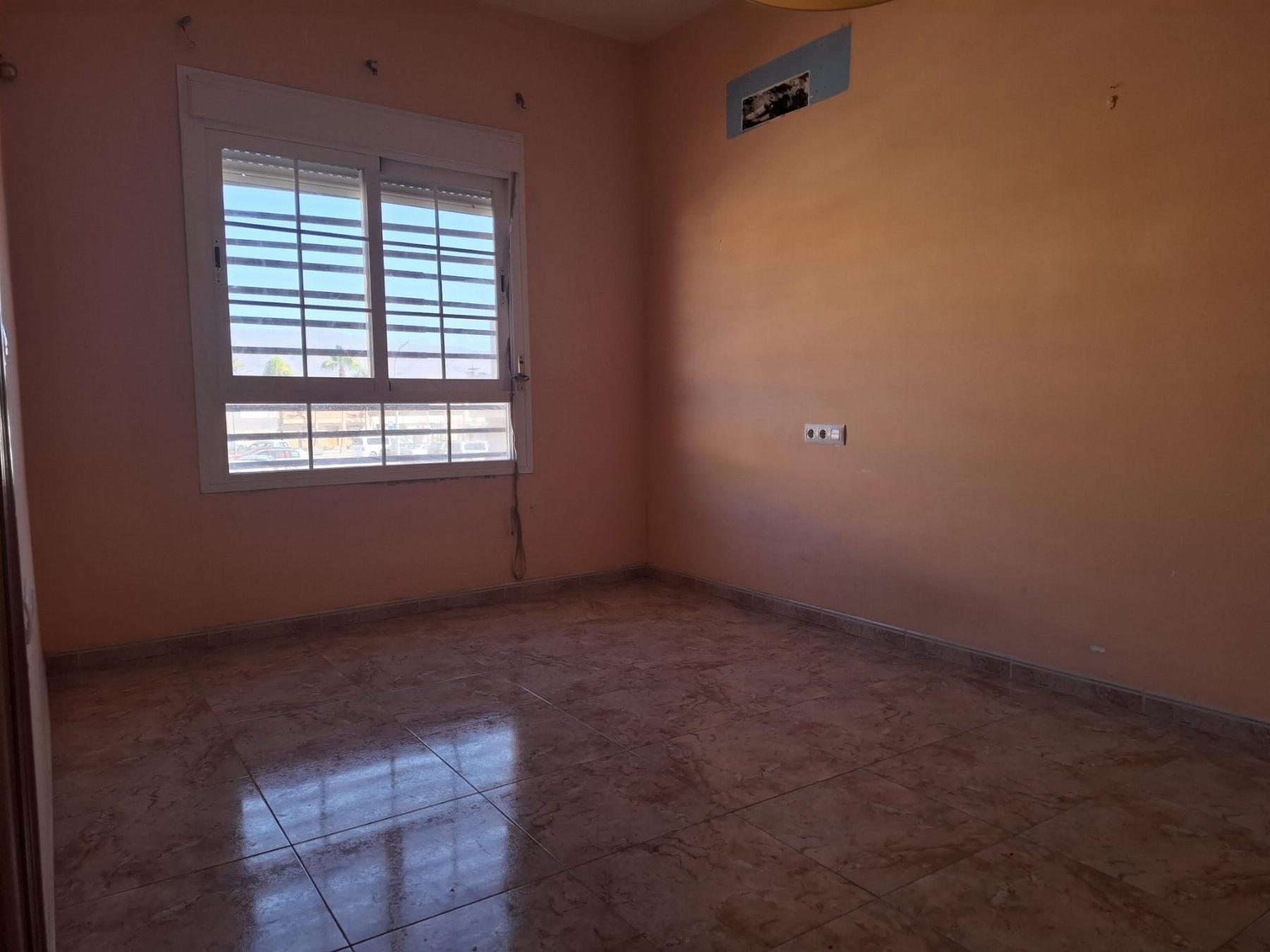 For sale of duplex in La Mojonera
