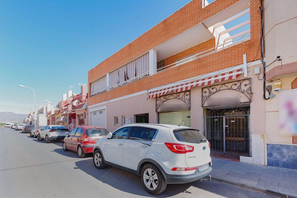 Venta de casa en Almería
