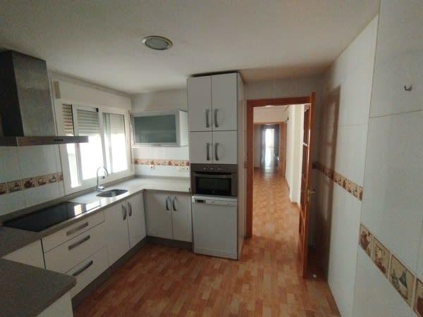 For sale of flat in Almería