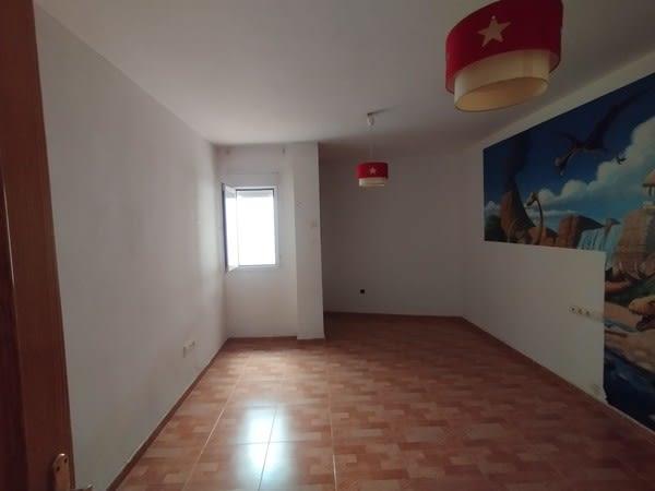 For sale of flat in Almería
